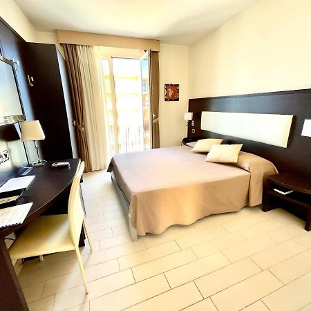 Hotel Welcome San Benedetto del Tronto Bagian luar foto